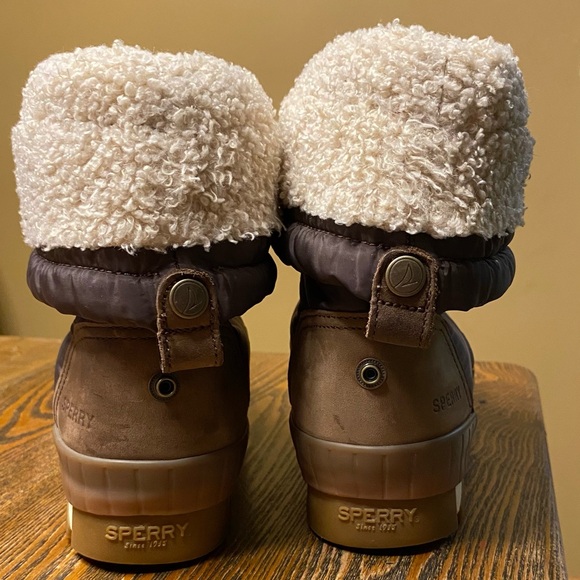 Sperry Women's Brown Winter Boots - Picture 6 of 6